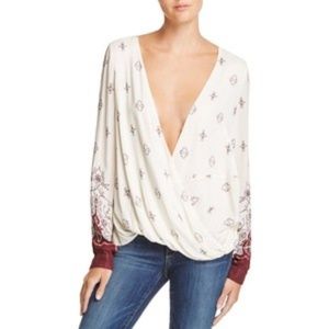 Jetset Diaries Enija Crossover silk top